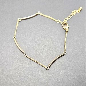 Women's Bracelet Very Dainty